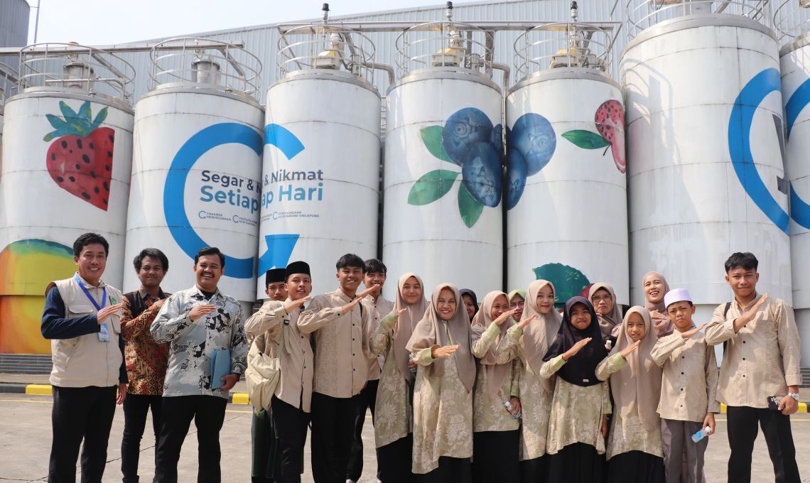 Peserta MTQ Jawa Barat Diajak Berkeliling Industri Di Bekasi